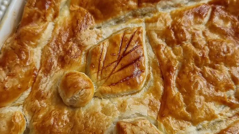 Mary Berry Chicken and Mushroom Pie Recipe
