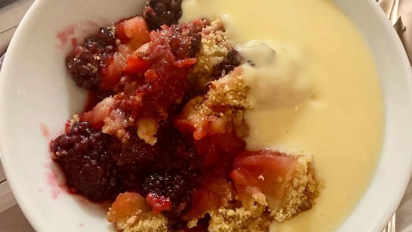 Mary Berry Blackberry and Apple Crumble Recipe 1 Mary Berry Blackberry and Apple Crumble Recipe