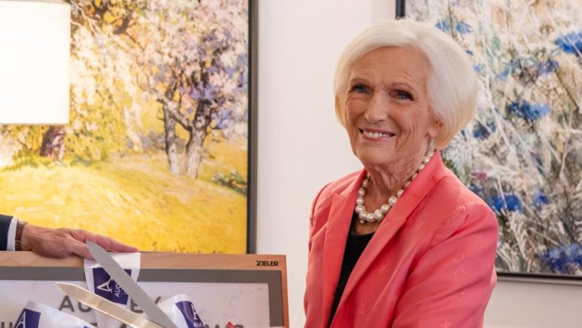 Mary Berry at 91: The Queen of Cakes Celebrates a New Chapter Close to Home 1 Mary Berry at 91: The Queen of Cakes Celebrates a New Chapter Close to Home
